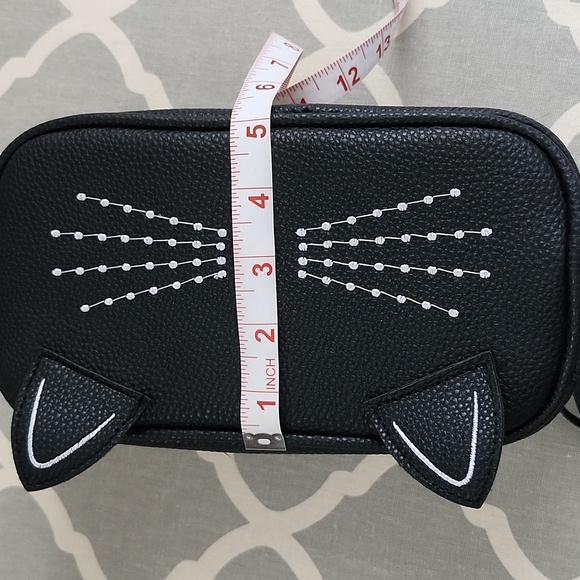 Cat Toiletries/Makeup Bag - Picture 9 of 13